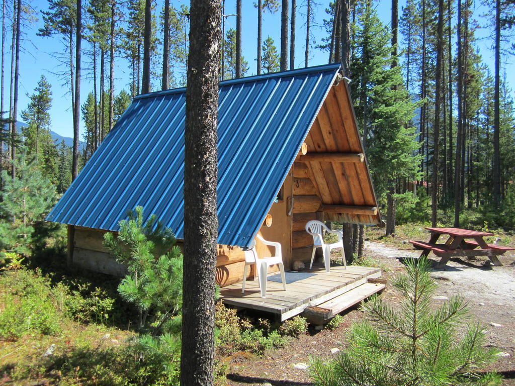 蓝河小屋及露营地 布卢里弗 外观 照片